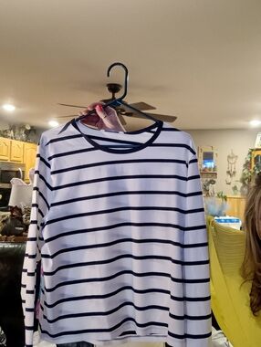 Athleta Navy & White Striped Long Sleeve Top XL